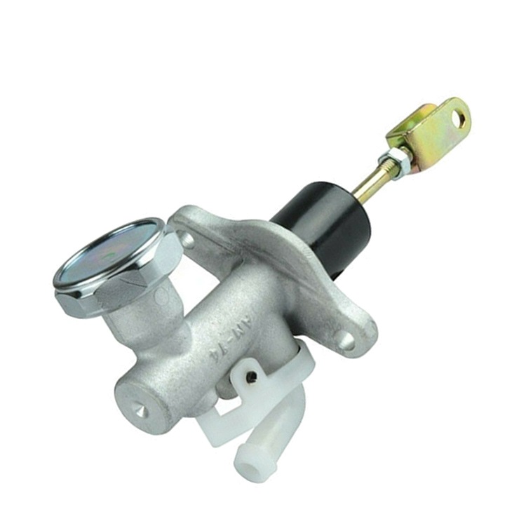 CLUTCH MASTER CYLINDER FOR NISSAN -OE:30610-EA000